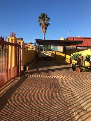 House For Sale in Bellvue, Upington