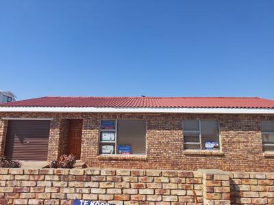 House For Sale in Strandfontein, Strandfontein